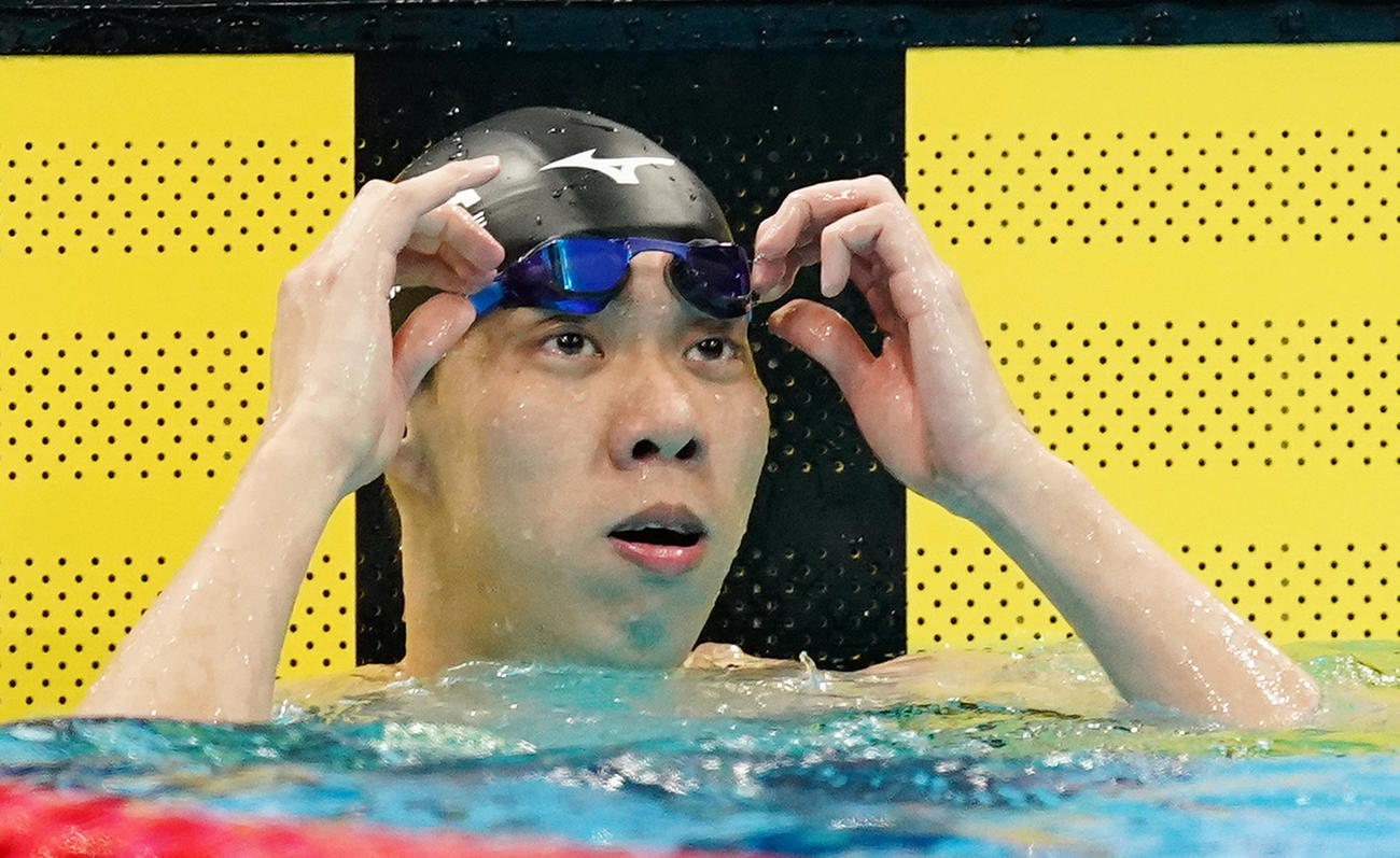 男子200メートル平泳ぎ準決勝　力泳する渡辺（撮影・菅敏）