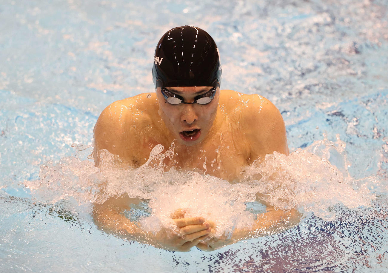 男子200メートル平泳ぎ決勝、2分13秒68で4着となった萩野（撮影・河野匠）