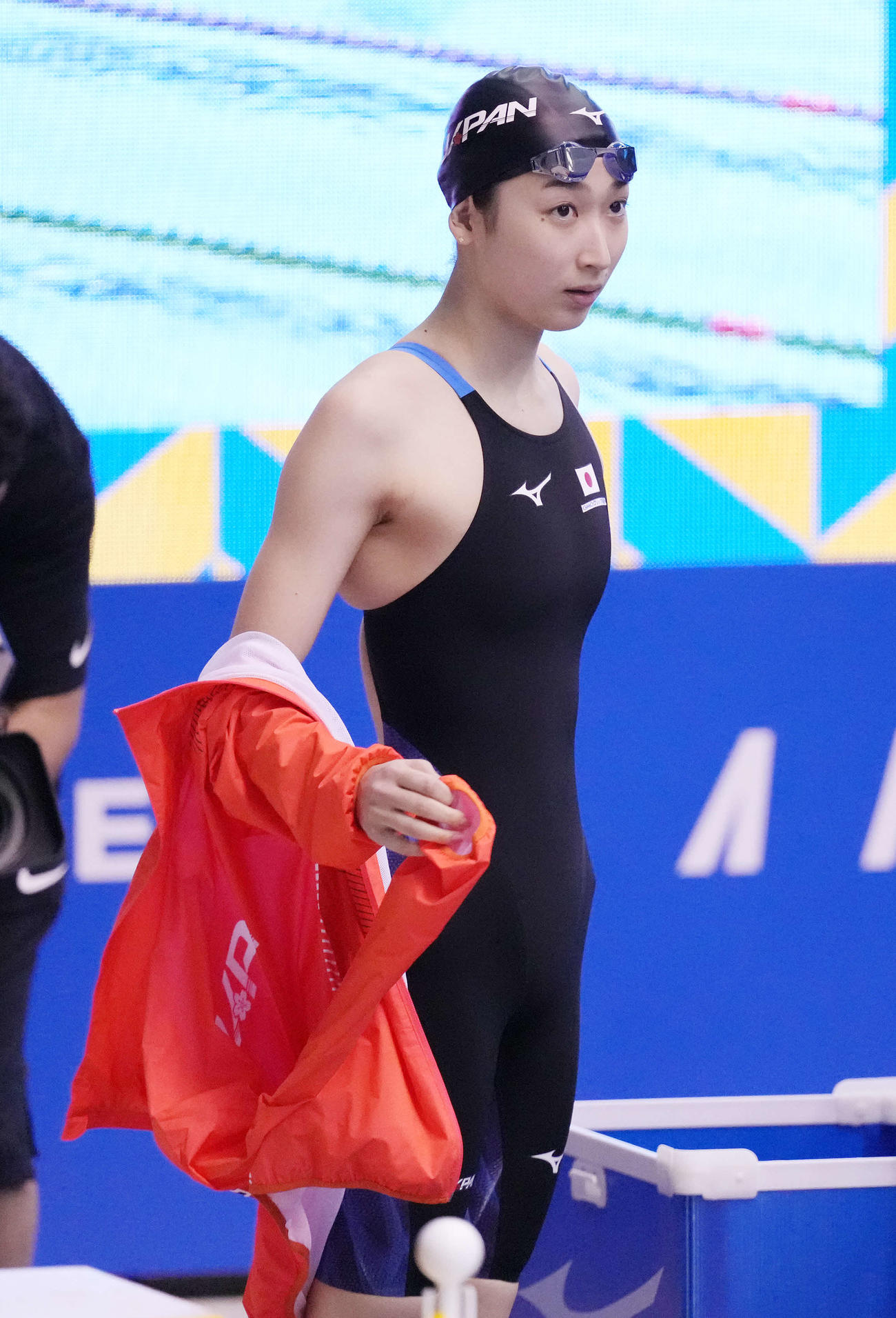 女子100メートル平泳ぎ予選に臨む池江（撮影・鈴木みどり）