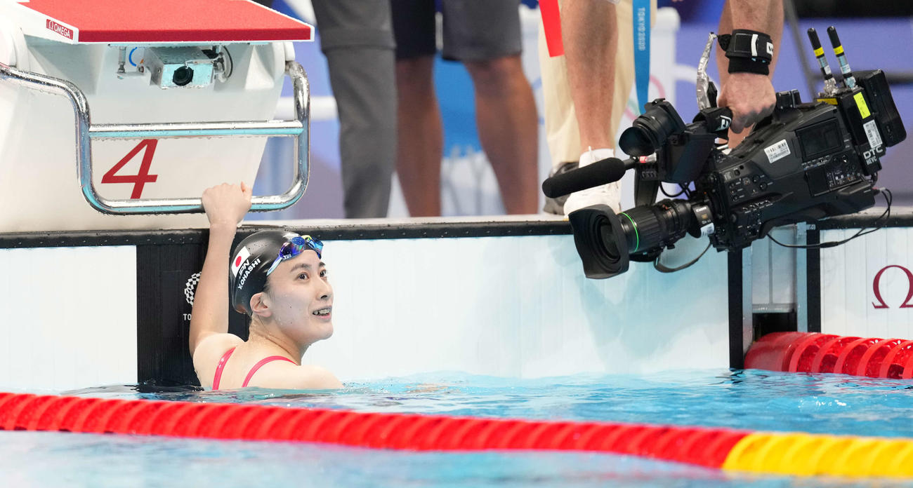 女子400メートル個人メドレー予選　レース後笑顔の大橋（撮影・鈴木みどり）