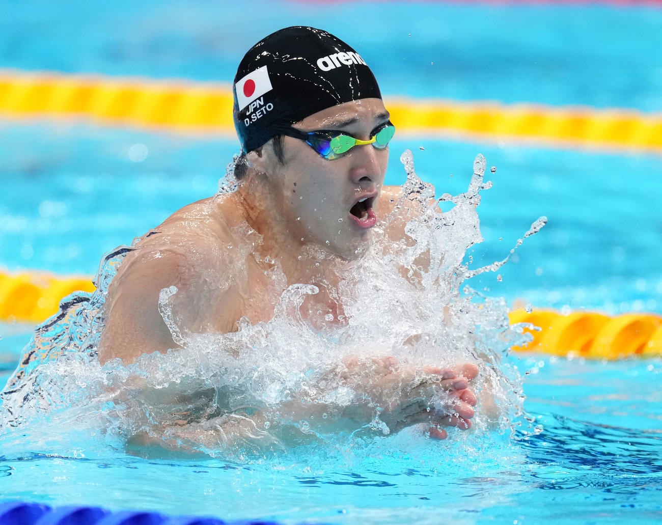 男子200メートル個人メドレー決勝　4位の瀬戸の平泳ぎ（撮影・鈴木みどり）