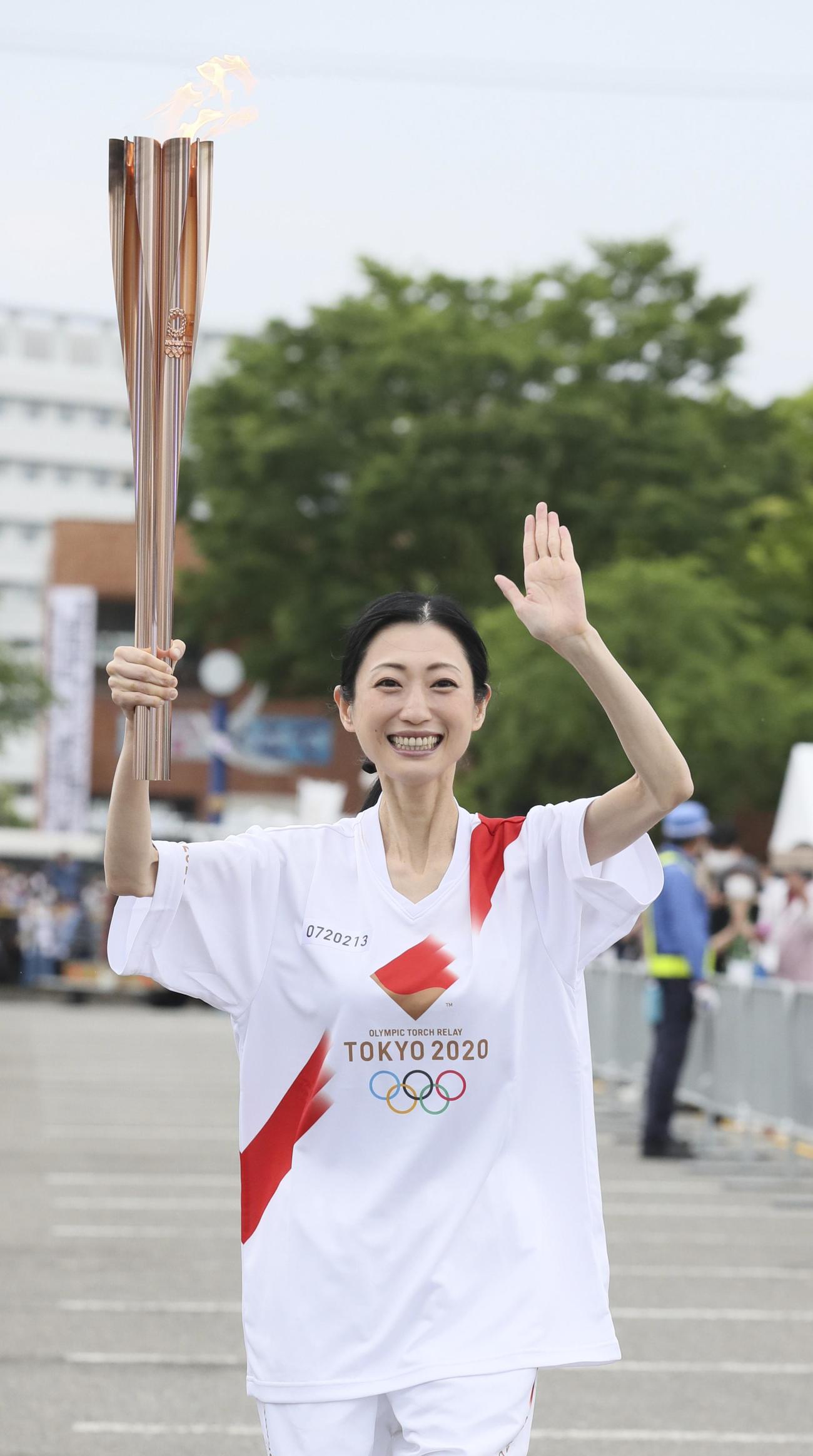 聖火ランナーを務めた壇蜜（代表撮影）