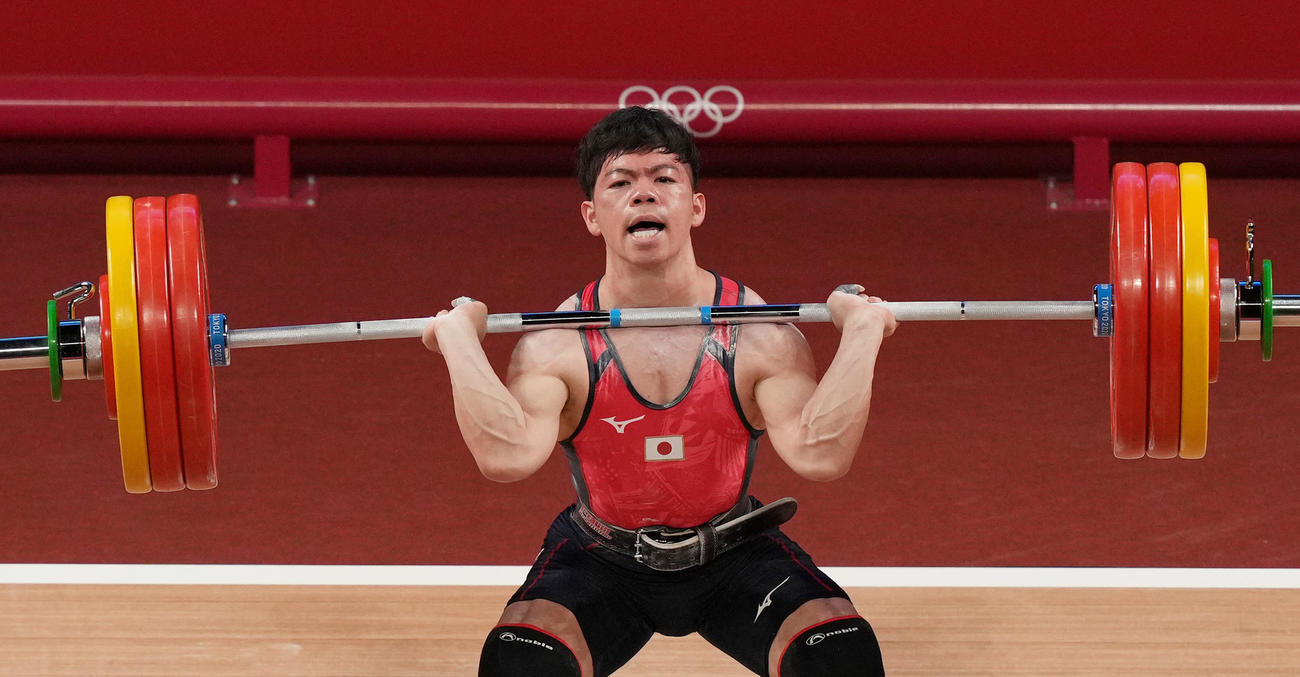 重量挙げ男子61キロ級　ジャーク3回目で162キロを失敗する糸数