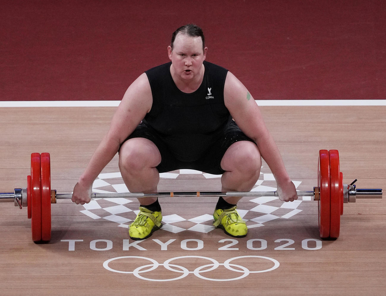 重量挙げ女子87キロ超級グループA　スナッチ3回目の125キロを前に集中するハバード