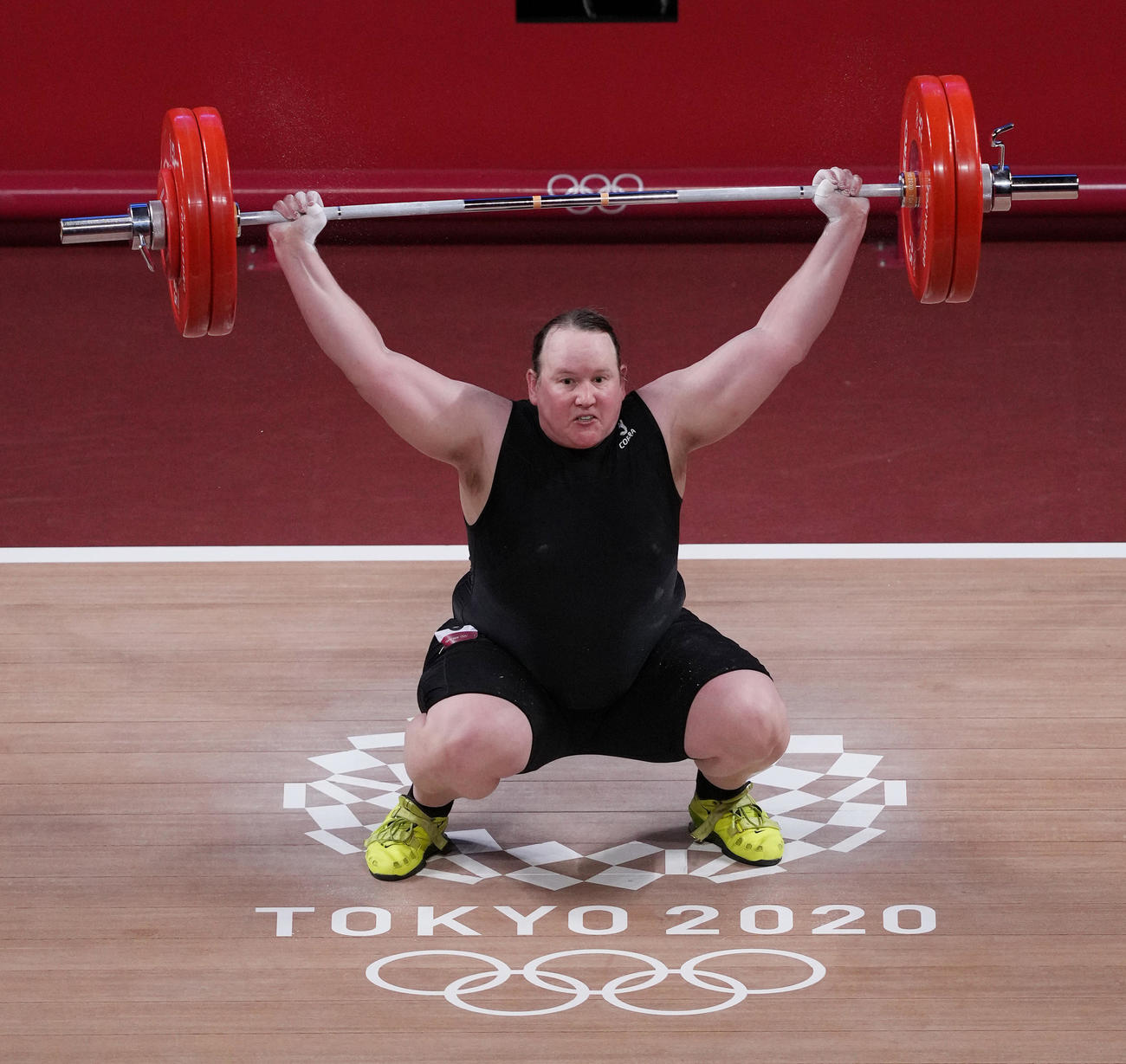 重量挙げ女子87キロ超級グループA　スナッチ2回目で125キロを失敗するハバード