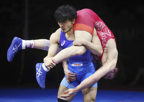 レスリング高谷惣亮、3大会連続の五輪決定「感極まった」愛する弟に