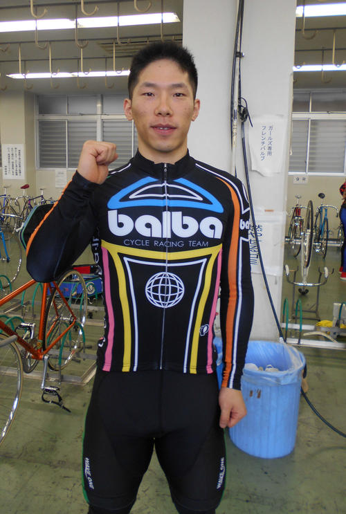 完全優勝を飾った寺崎浩平（撮影・杉森洋一）
