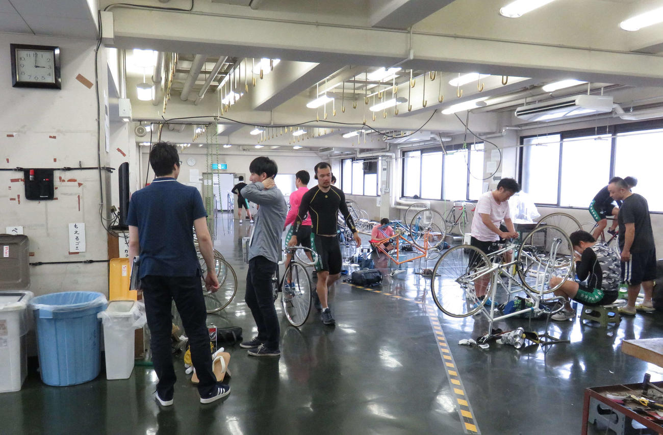 競輪場の検車場（2018年5月26日撮影）