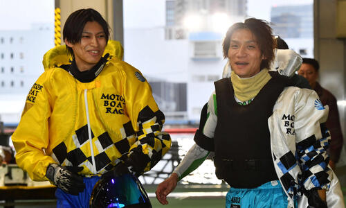 上野真之介（右）と末永和也