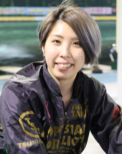高田ひかる
