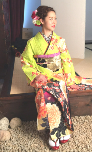 成人式の晴れ着姿（写真は全て本人提供）