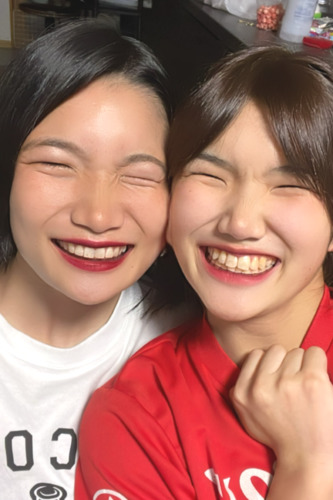三嶌こころ（左）と妹のさらら