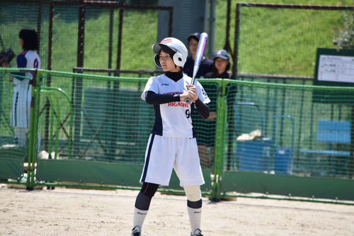小学生から高校生までソフトボールに熱中