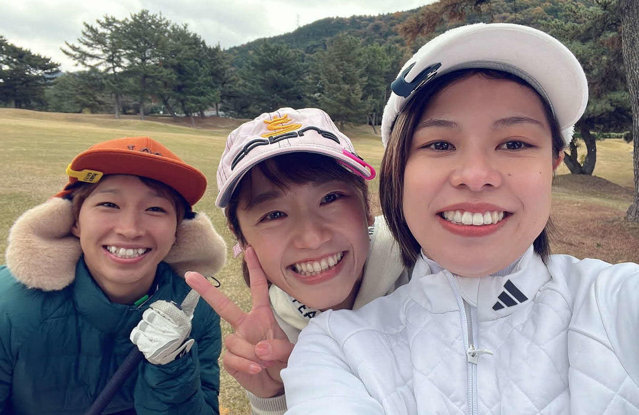 松尾夏海（左）、西村美智子（中央）とゴルフへ（本人提供）