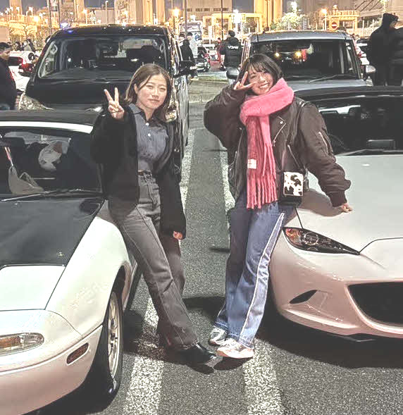 同県同期の根岸真優とドライブ（右が西田）