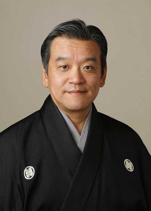 奥様・美幸さんのお父様、鷹尾維教さんは重要無形文化財能楽の認定を受けられた能楽師です