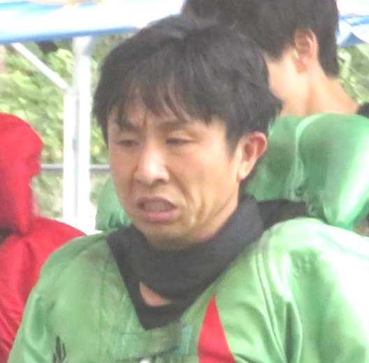 まくり不発に終わり険しい表情の菅章哉