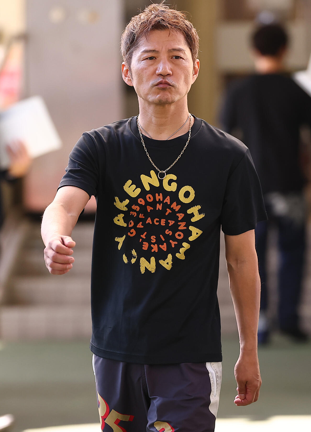 前検日に調整する浜野谷憲吾（撮影・野上伸悟）