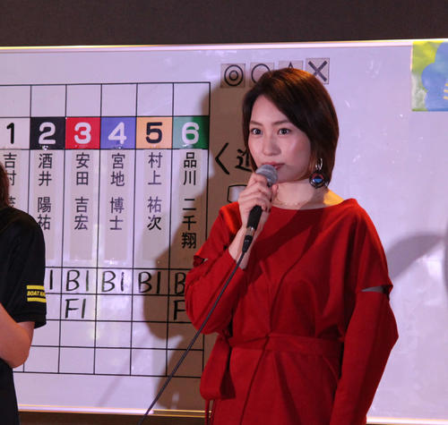 ミニ予想会を行った元AKB増田有華（撮影・坂中昭子）