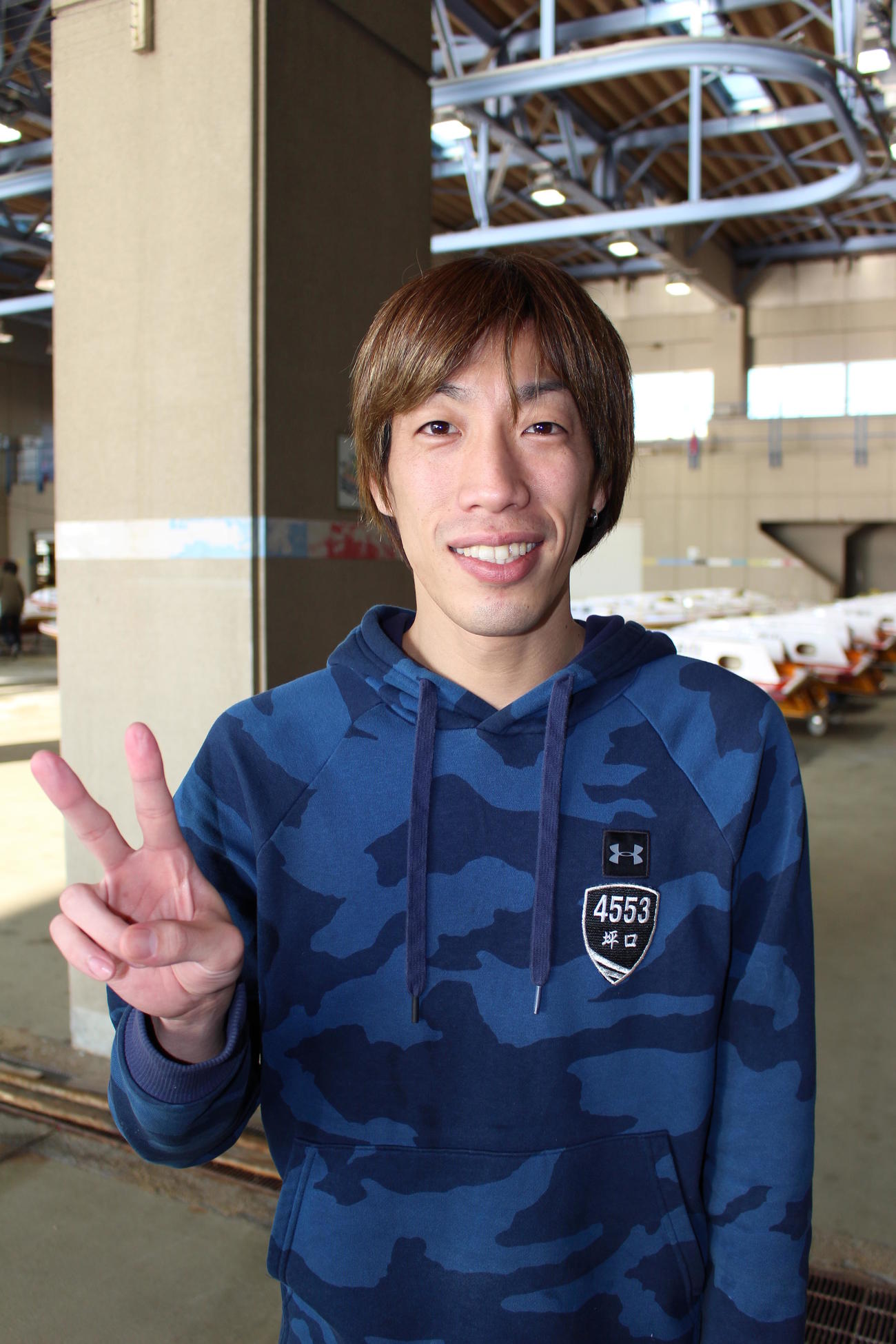 12R優勝戦、坪口竜也はデビュー初優勝に向けてVサイン