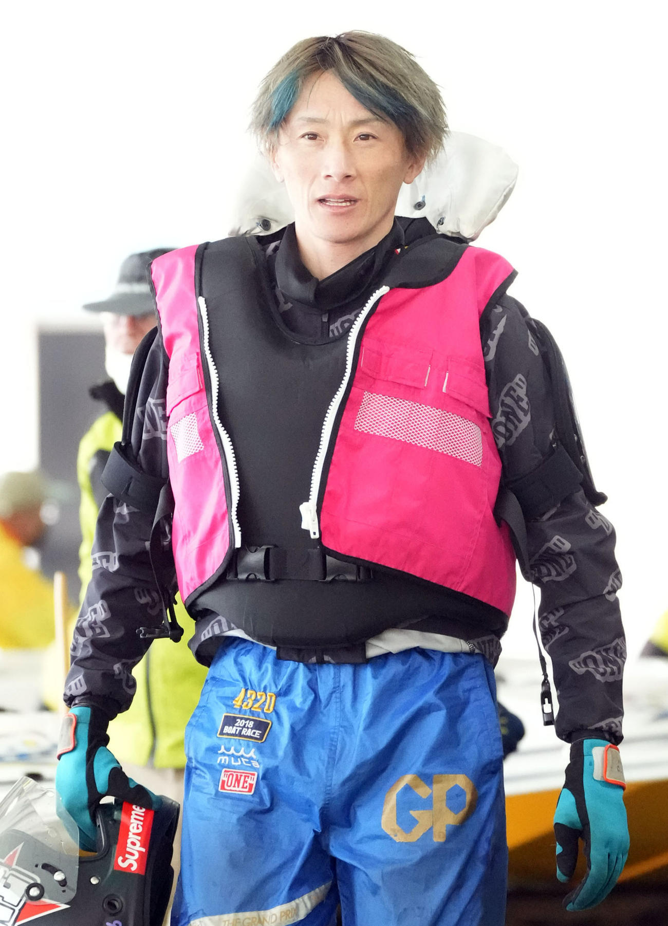 不動の主役として期待を担う峰竜太