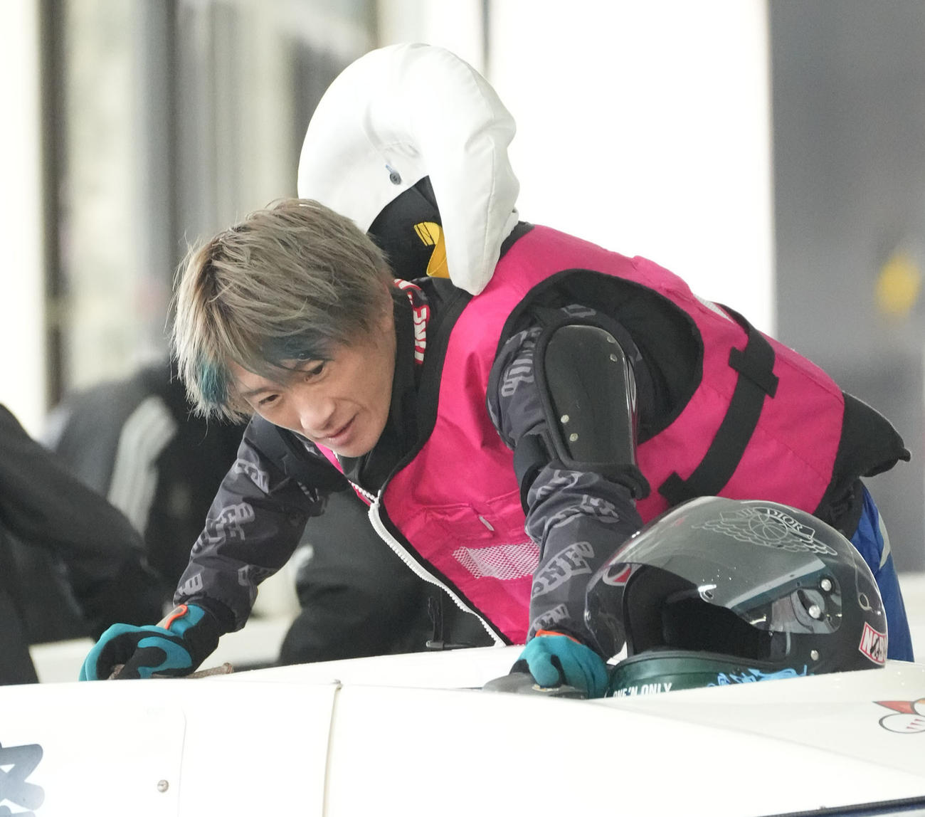 不動の主役として期待を担う峰竜太