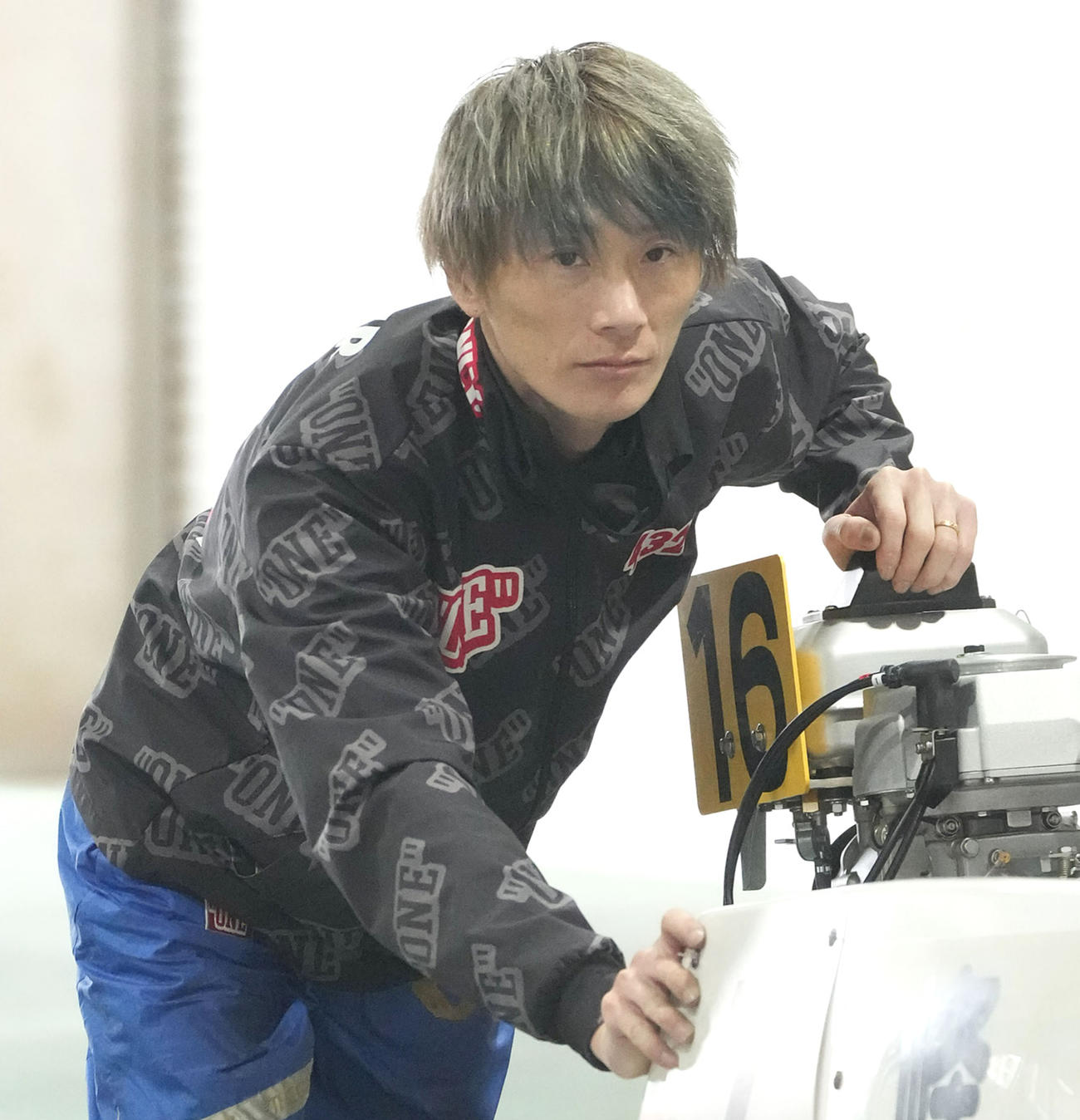 不動の主役として期待を担う峰竜太