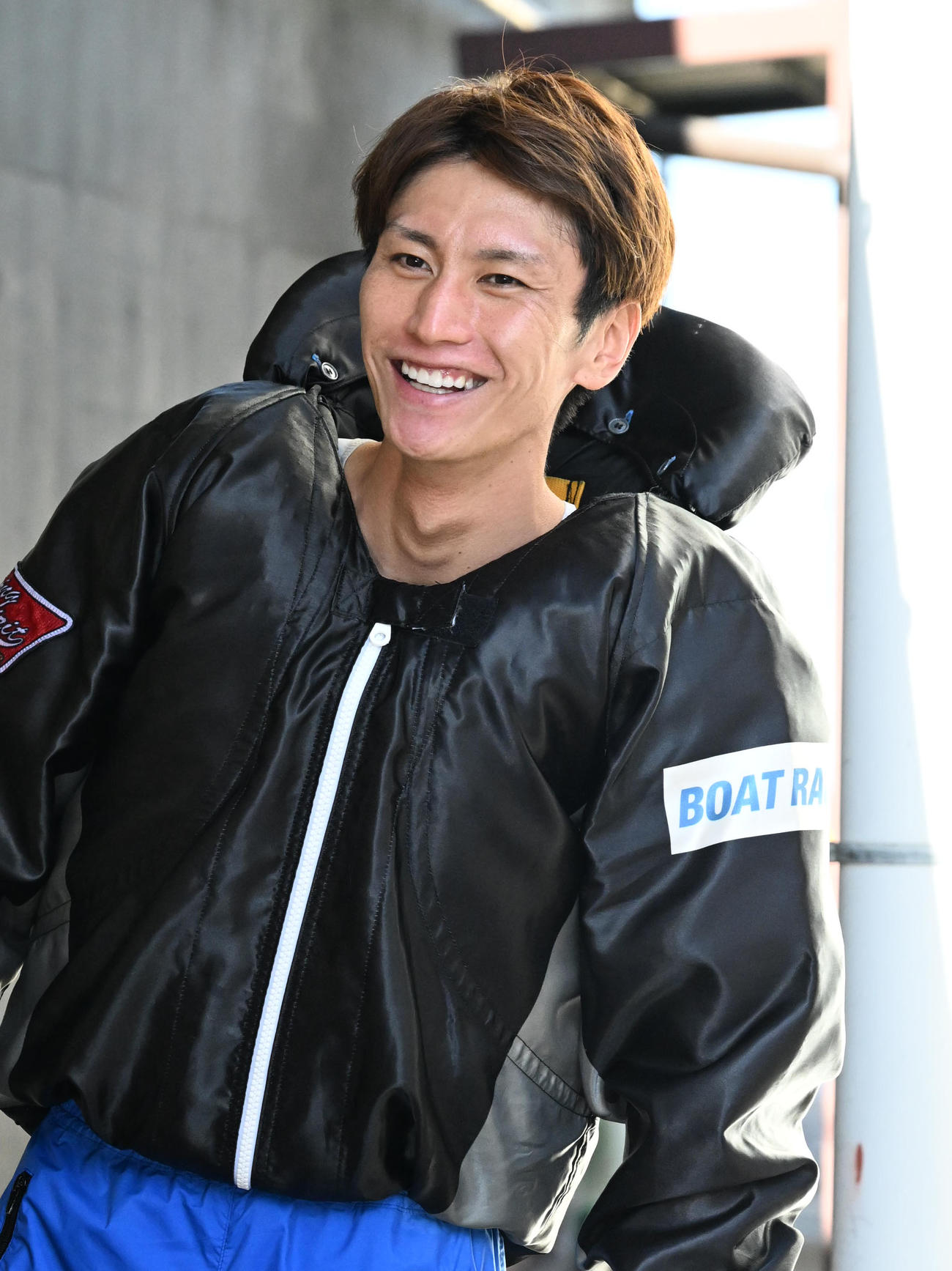 鈴谷一平