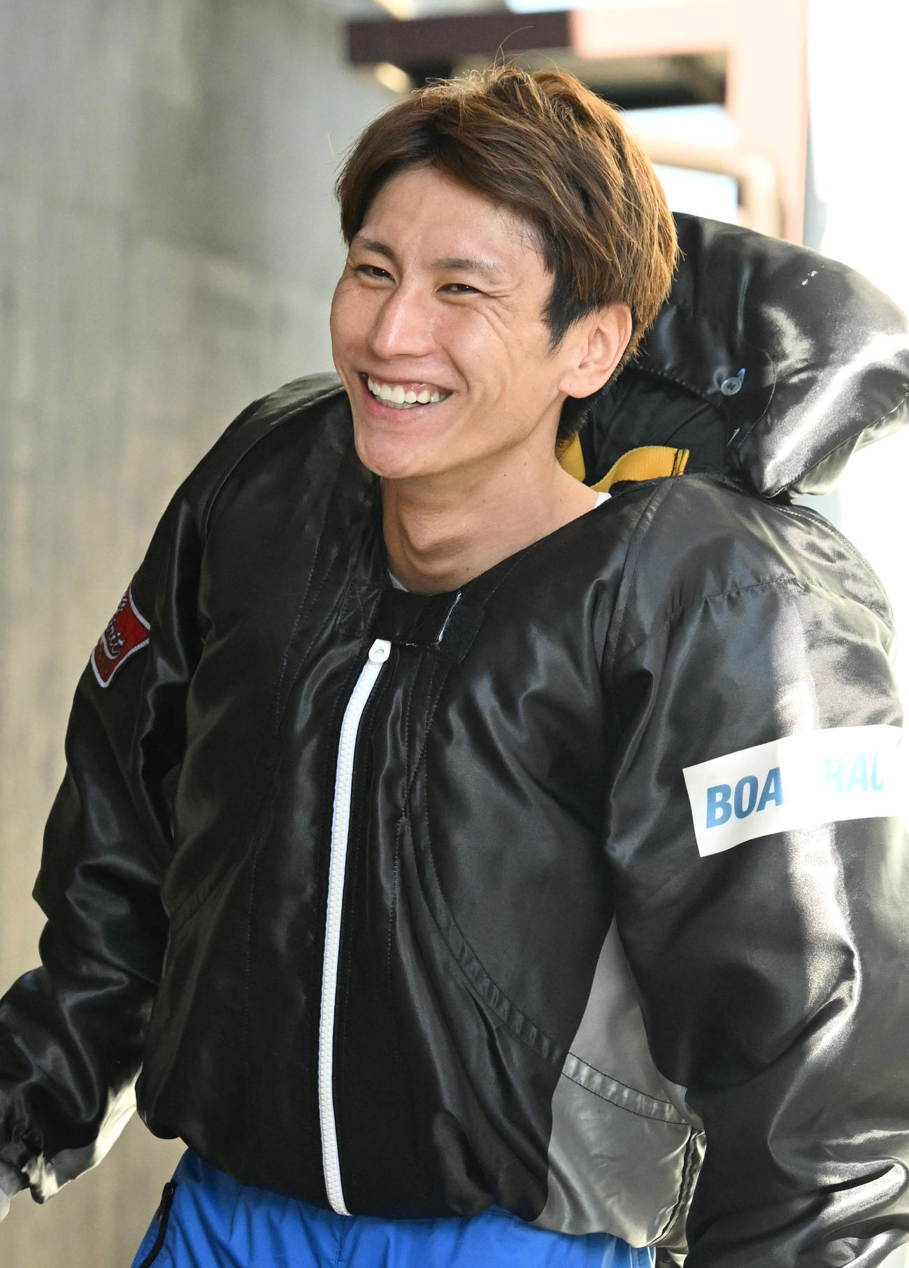 鈴谷一平