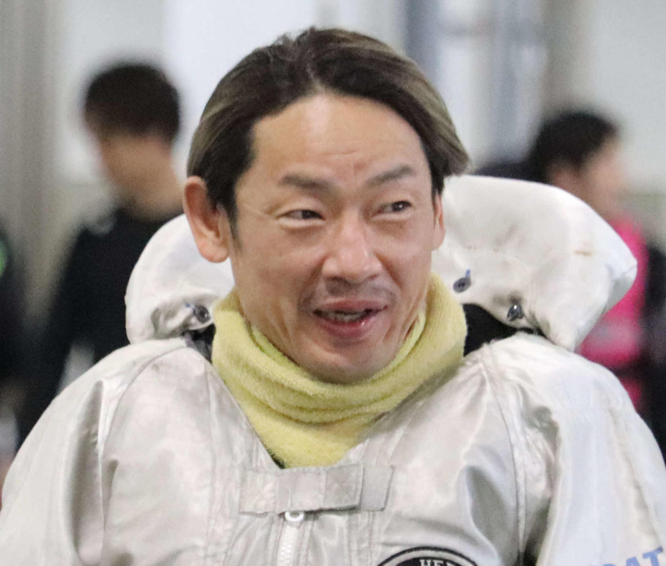 坪井康晴が確かな手腕を発揮して優勝を目指す