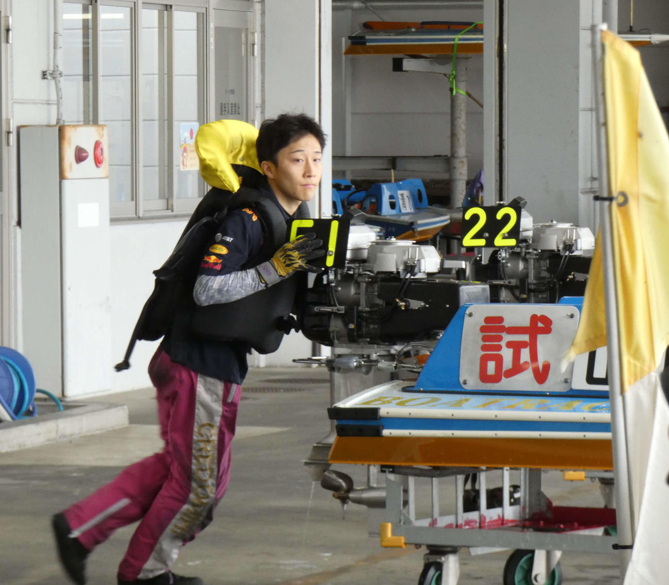 山口晃朋はあらゆる調整を試み、理想の足を作り上げる算段だ（撮影・前原一樹）