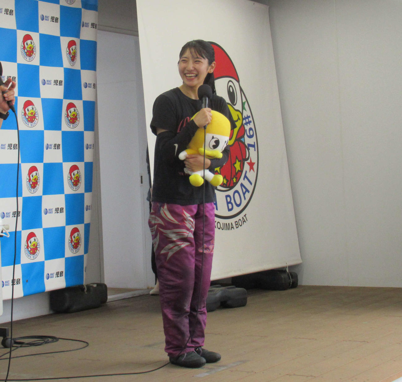 土屋蘭がガァ～コステージに登壇（撮影・高田和典）