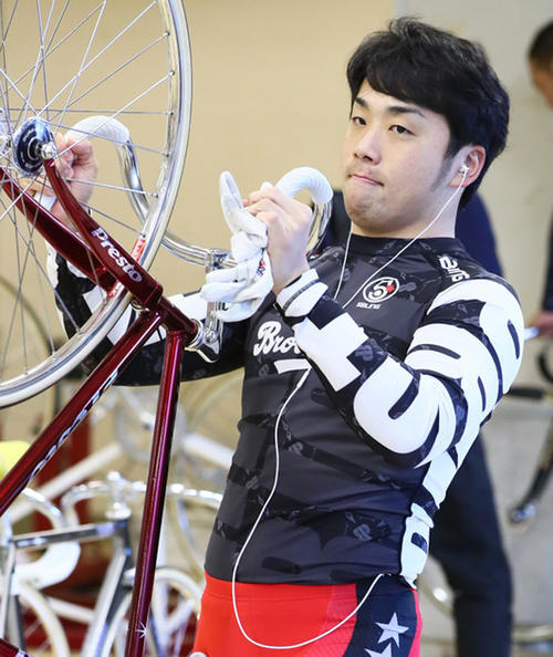 持ち前の機動力を発揮して優勝争いをリードする清水裕友