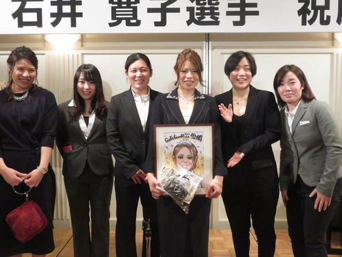 左から妹貴子、高木真備、中村由香里、石井寛子、増茂るるこ、飯田よしの
