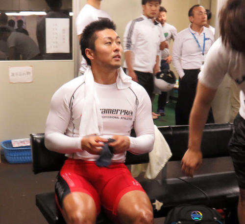 スーパープロピストレーサー賞を勝った平原康多選手。これは初日優秀2着の(撮影・栗田文人)後