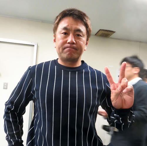 山崎充央