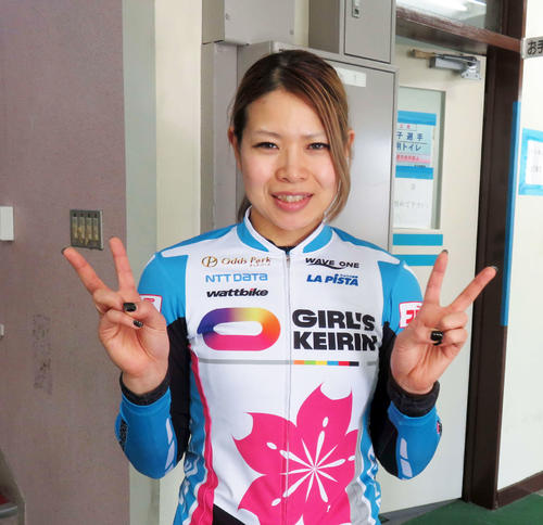 ガールズは石井寛子が完全V(撮影・栗田文人)
