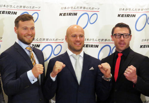 左がボティシャー、中央はドミトリエフ、そして今回ロシア籍で五輪を目指すパーキンス（撮影・山本幸史）