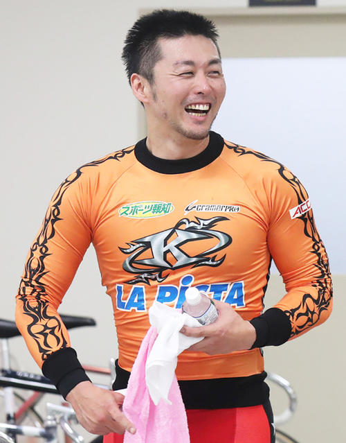 昨年の覇者・平原康多が持ち前の自在足を駆使して優勝争いをリード