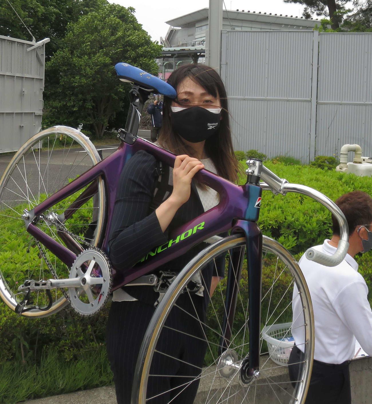 気合の一番乗りで京王閣入りした荒牧聖未（撮影・栗田文人）
