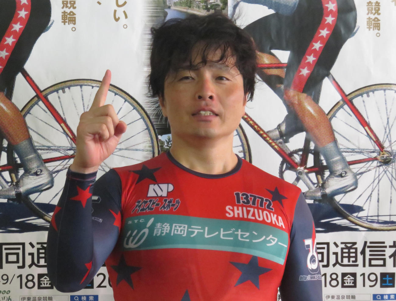 地元ビッグの開幕レースを制した岡村潤（撮影・山本幸史）