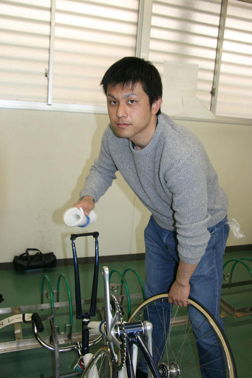 2Rで先行逃げ切りを決めた能代谷元。準決も積極策に迷いはない（撮影・秋山正則）