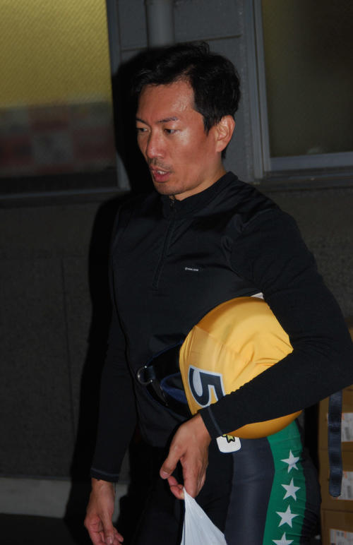 2日目1Rは山中孝一が初日不発のうっぷん晴らしで快勝した（撮影・神田成史）