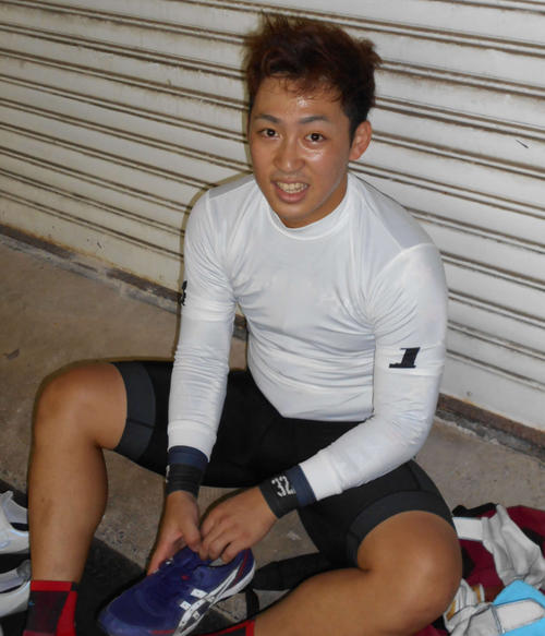 予選2Rは地元・山口敦也が豪快にまくって思わずニッコリ