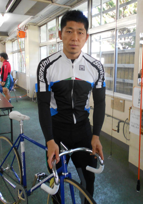 「優勝を狙いにきた」と気合を入れる小川祐司