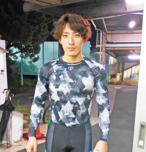 高速まくりで通算100勝目を飾った友永龍介（撮影・杉森洋一）