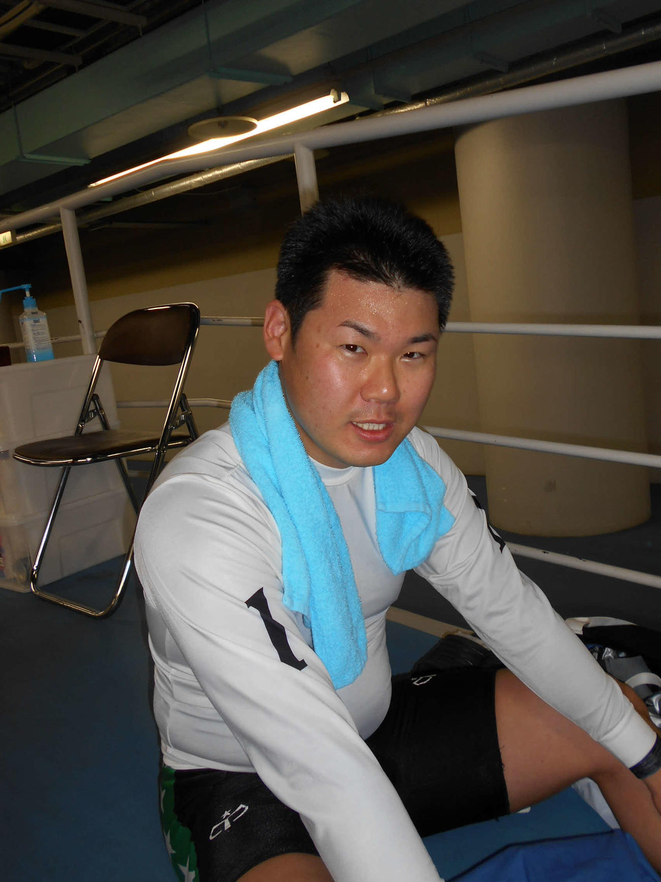 まくり追い込みでの勝利にホッとした表情を見せる瀬口匠