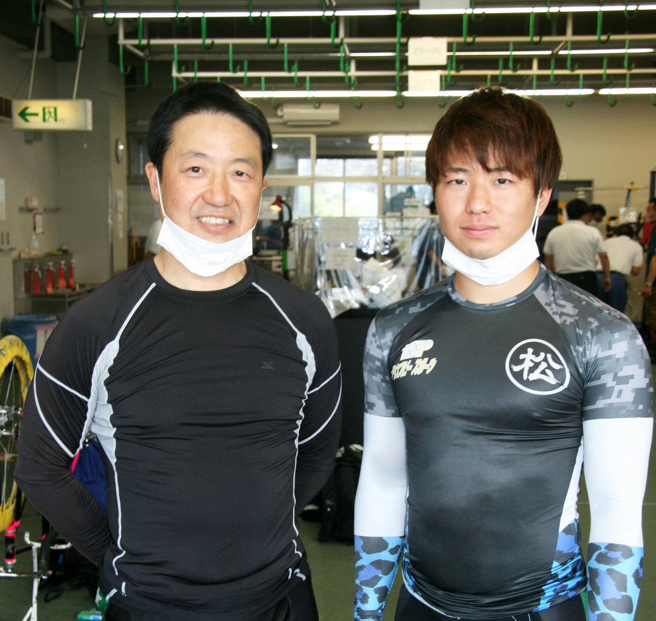 初の親子参戦となった松尾正人（左）と息子の勇吾（撮影・秋山正則）