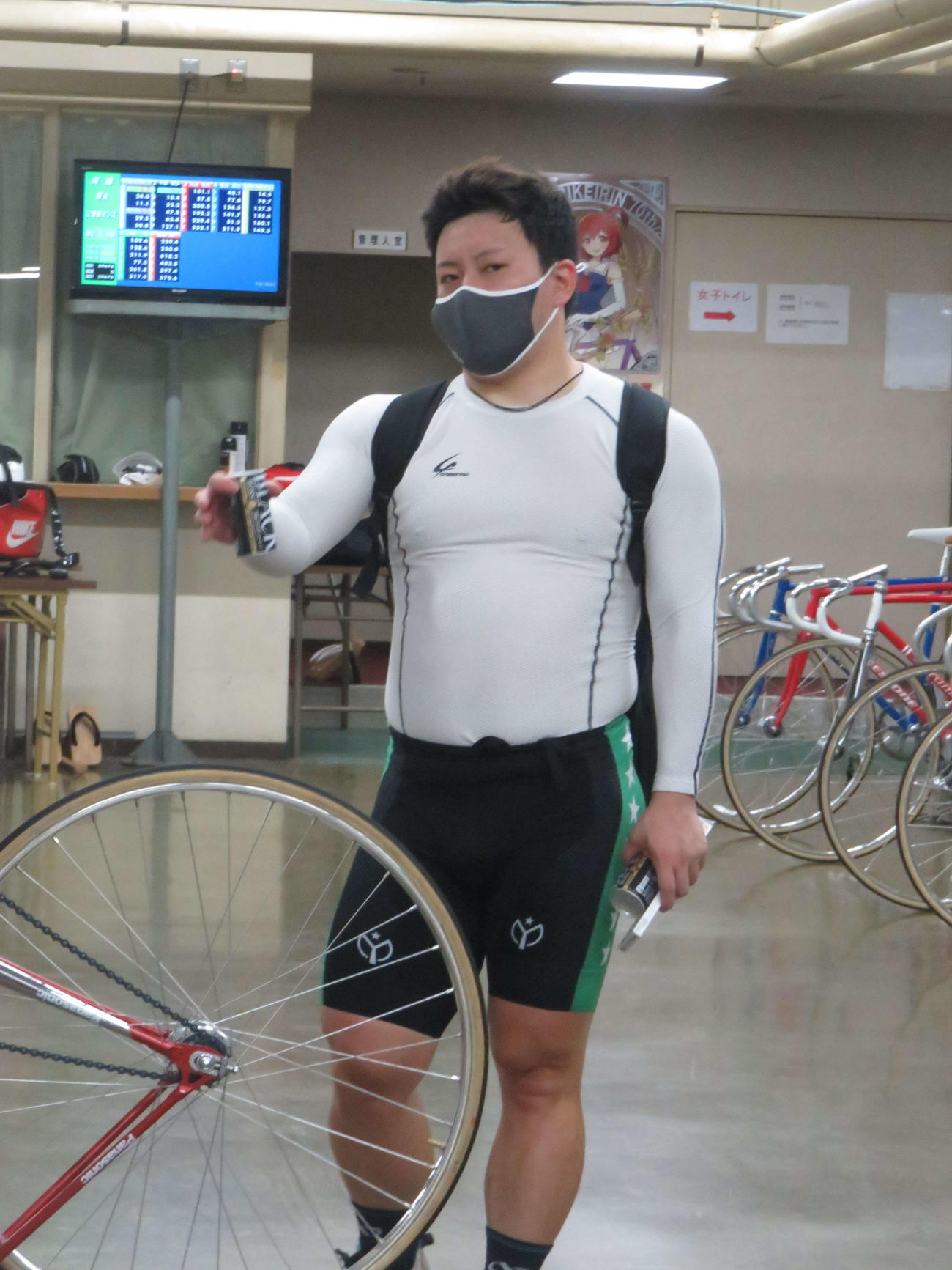 対戦相手を冷静に分析する保科千春