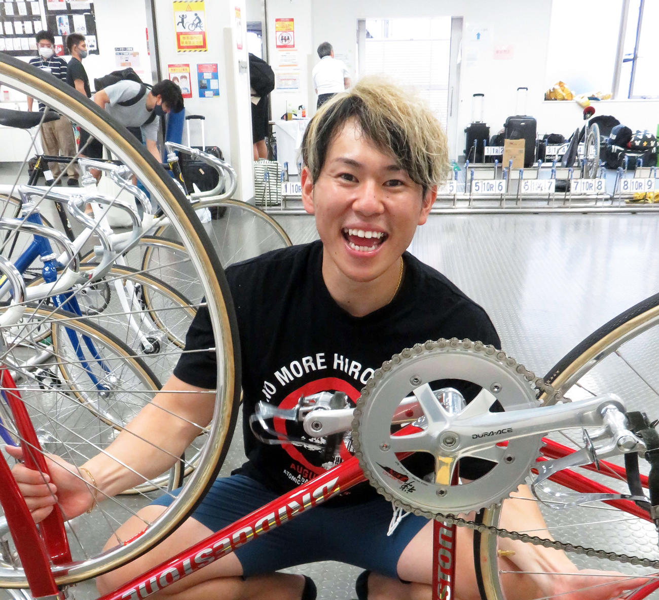 初降ろしの新車で白星発進した上川直紀（撮影・野島成浩）